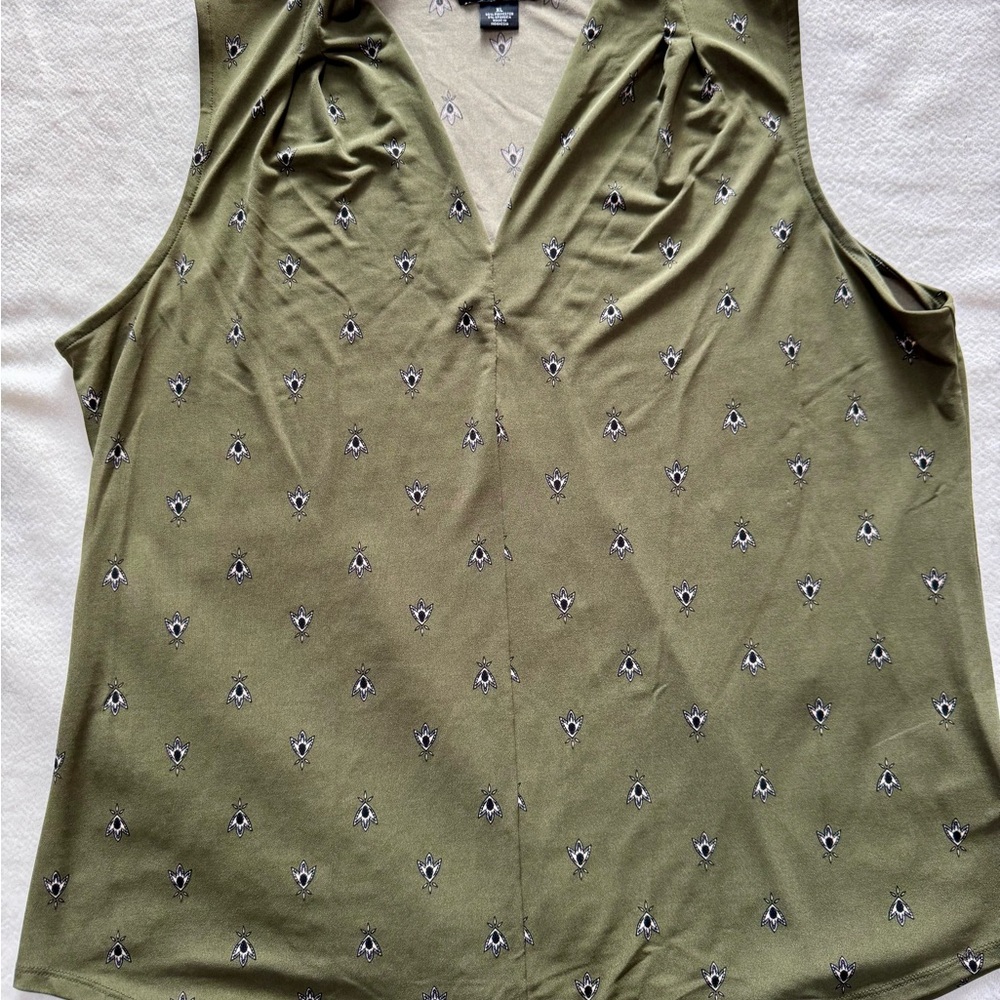 Ladies Tops Bundle - image 4